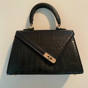 Patent leather bag